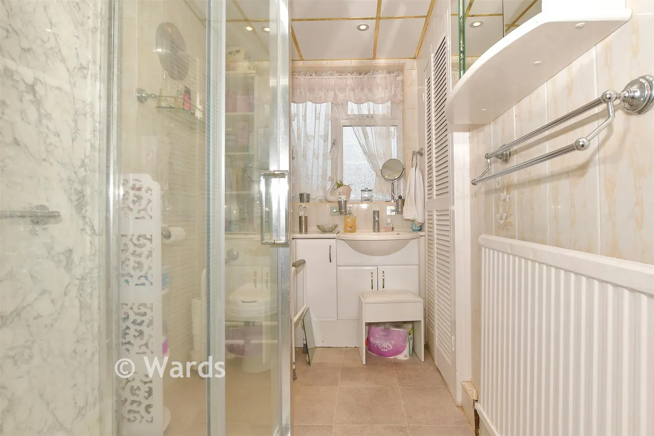 Wrotham Road, Welling, DA16, photo 12