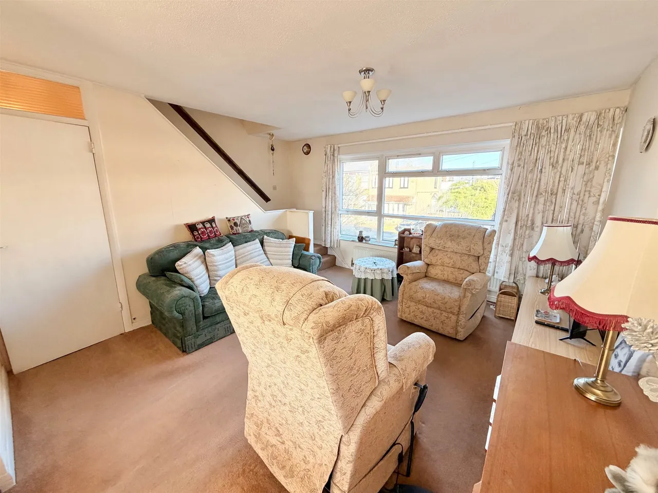Chadwell Avenue, Romford, Essex RM6 4QL, photo 4