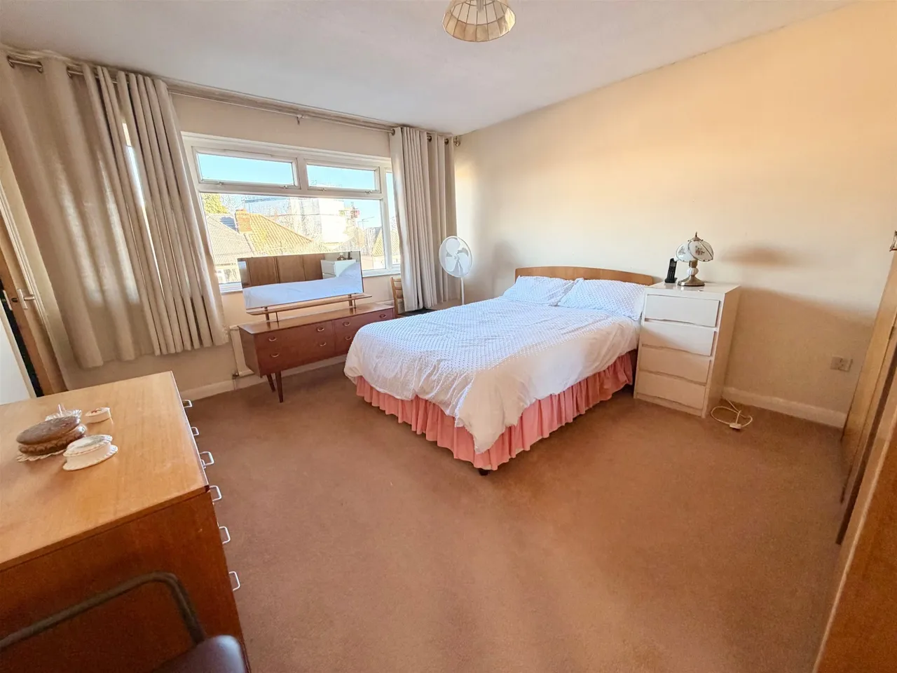 Chadwell Avenue, Romford, Essex RM6 4QL, photo 7