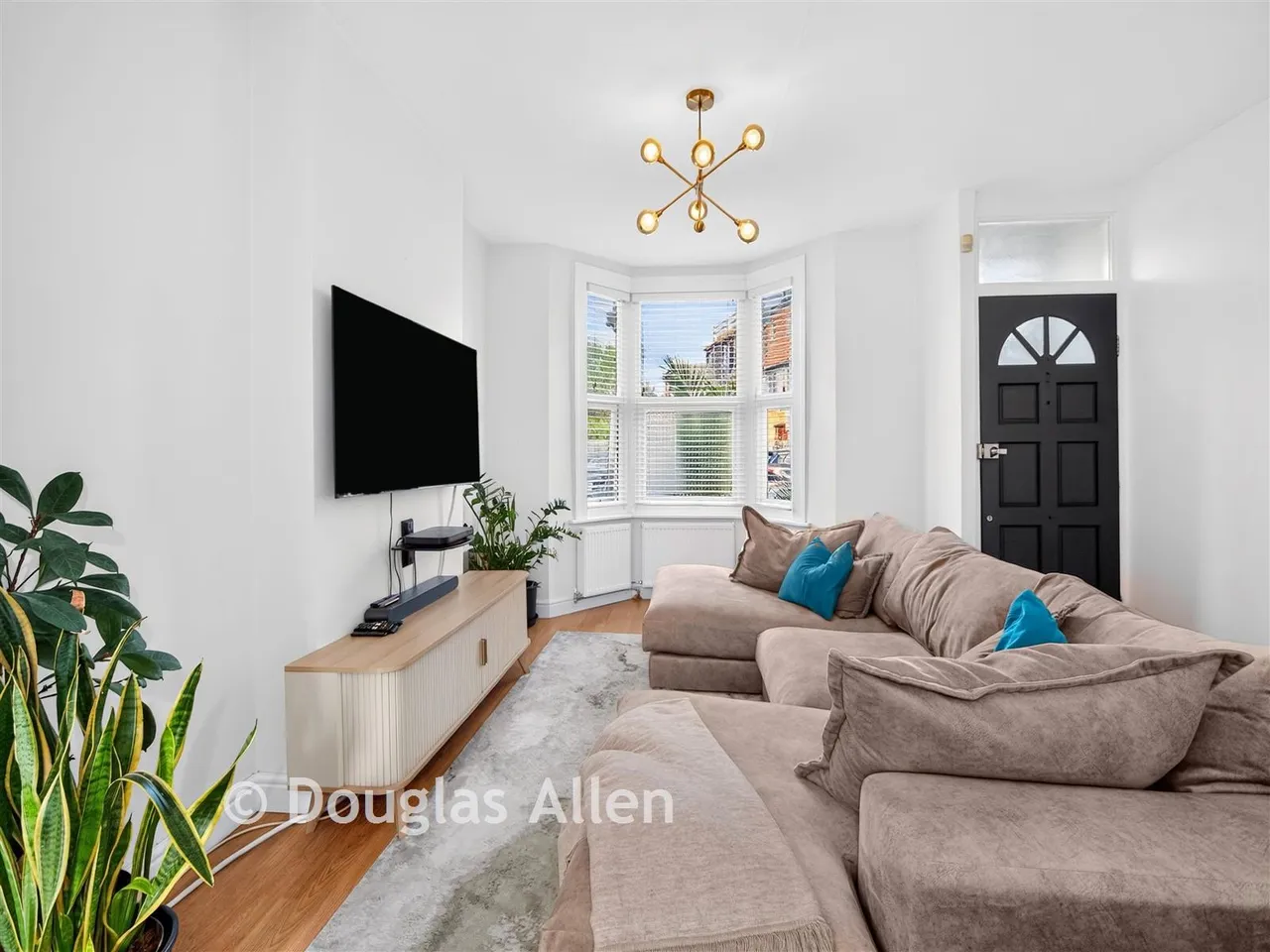 Edgar Road, Chadwell Heath, RM6, photo 2