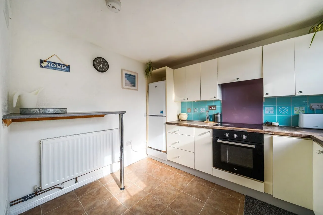 Vale Close, Barnstaple, EX32, photo 4