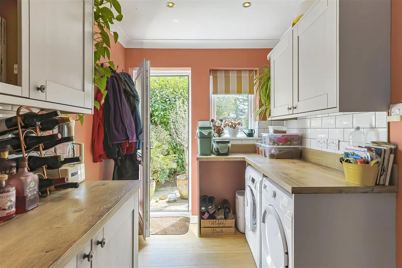 Cutlers Place, Wimborne, BH21, photo 15