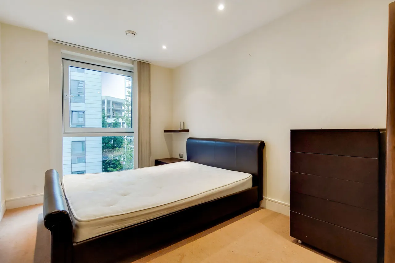 402 Wharfside Point South, 4 Prestons Road, London, photo 10