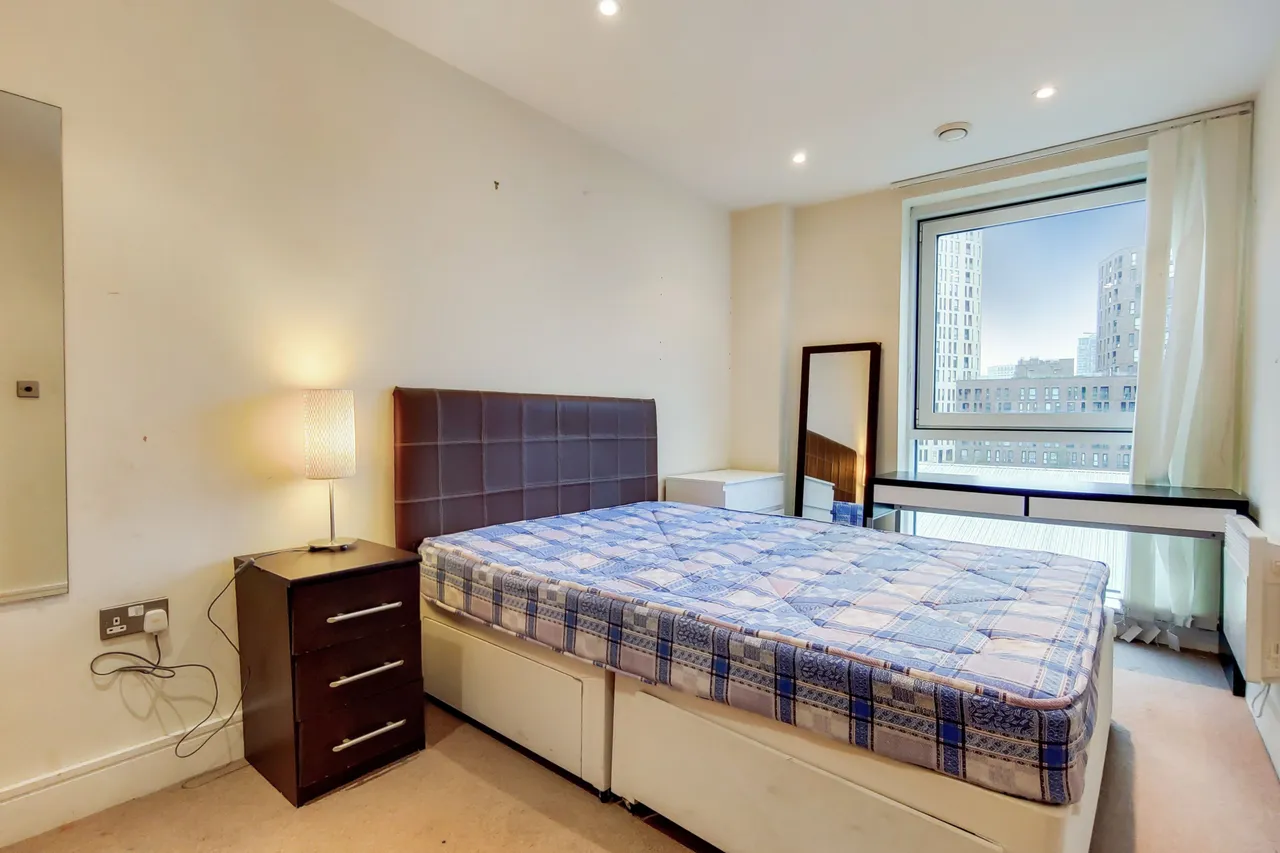 402 Wharfside Point South, 4 Prestons Road, London, photo 12