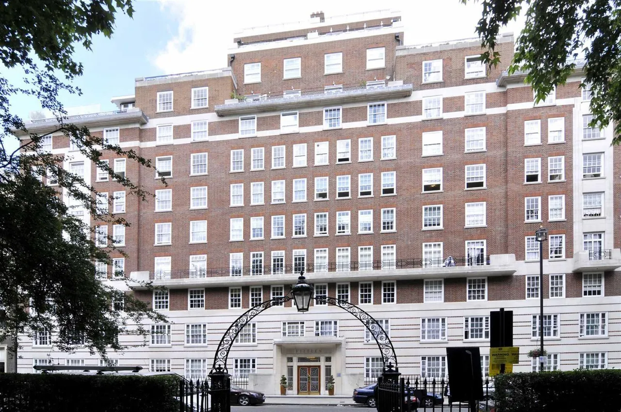 1 bed property for sale, Portman Square, Marylebone, W1H
