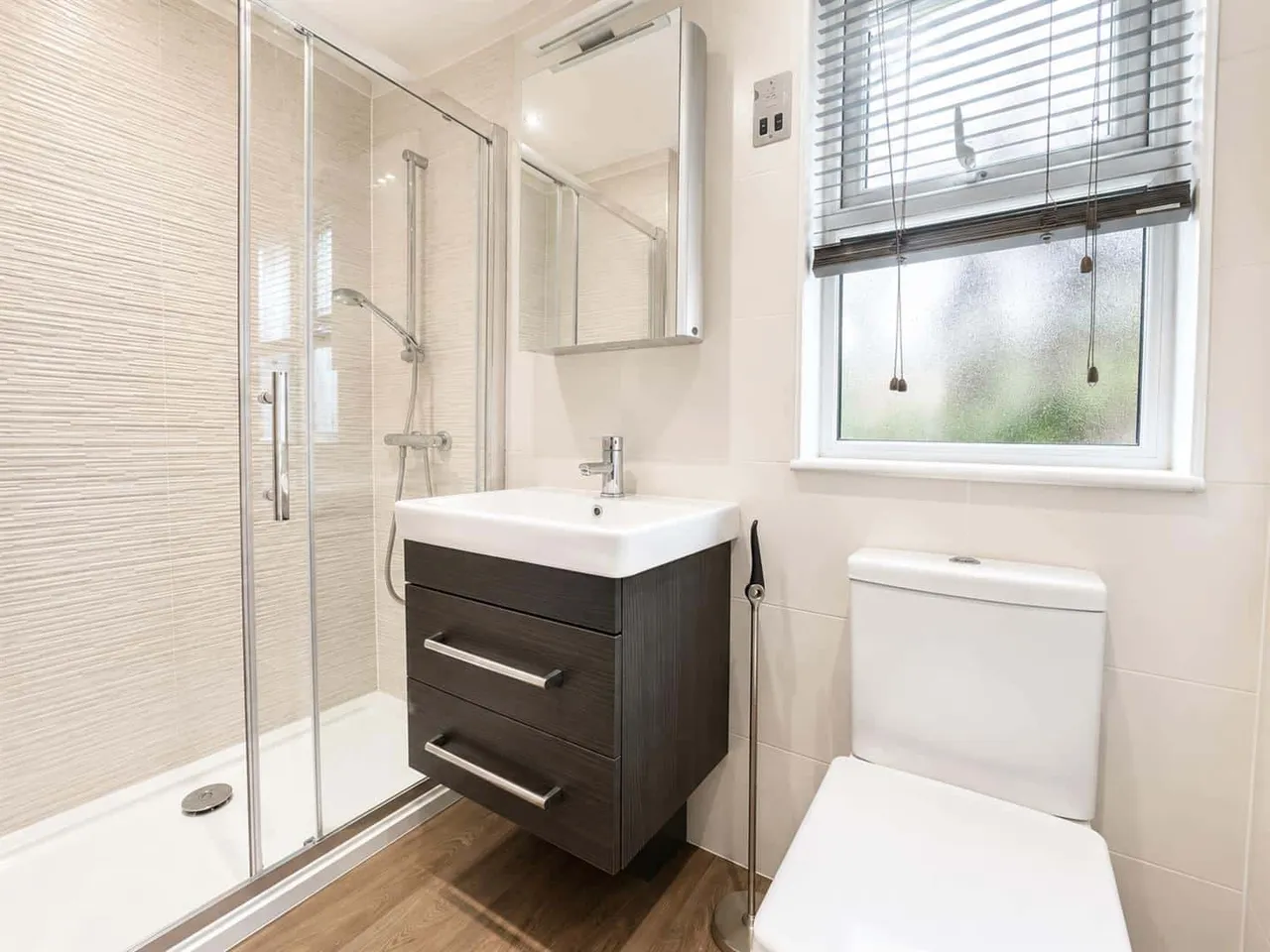 Foxhunter Park, Monkton, Ramsgate, Kent, CT12 4JG, photo 9
