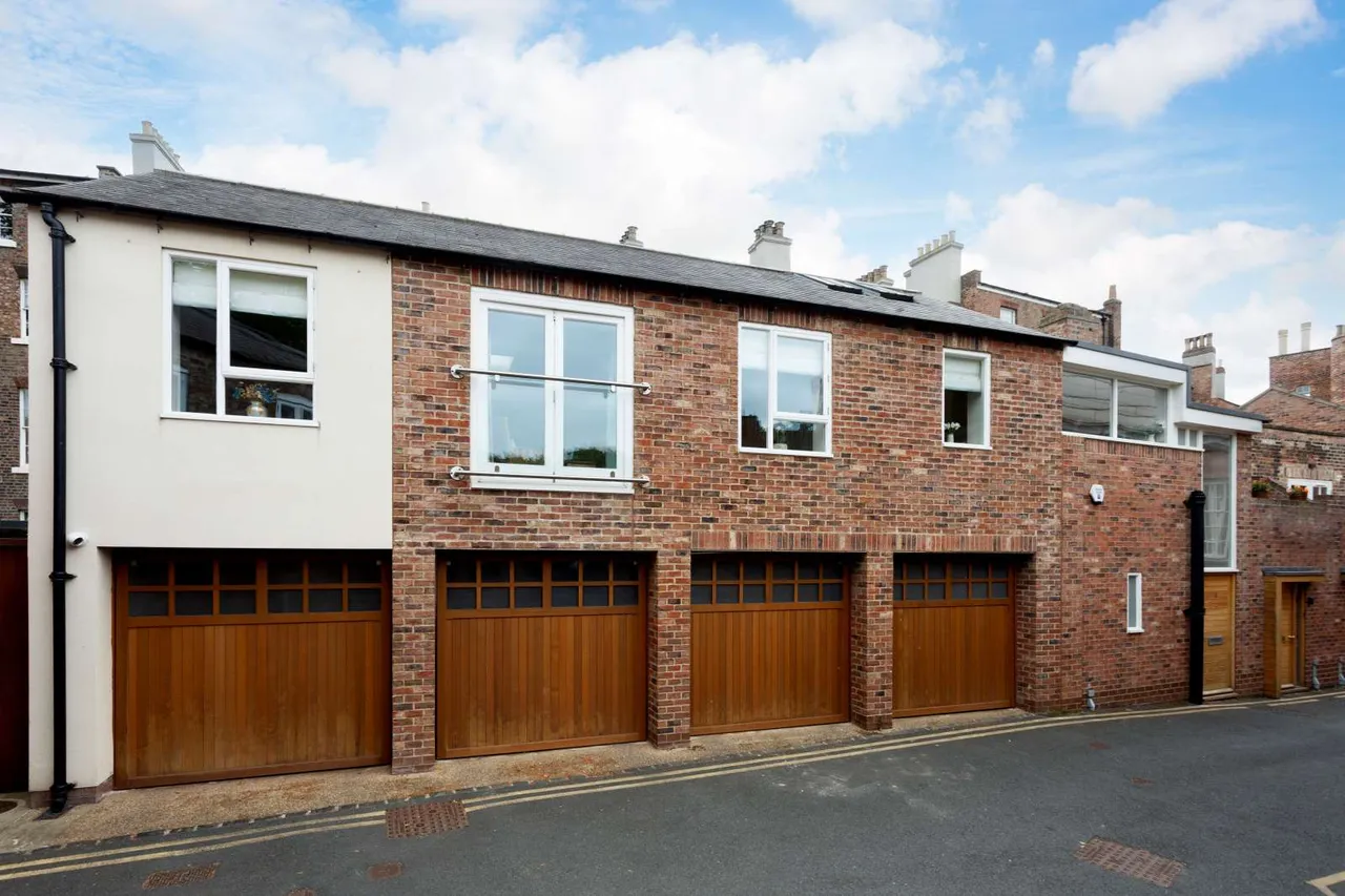 St. Leonards Mews, York, North Yorkshire, YO1 7HN, photo 9