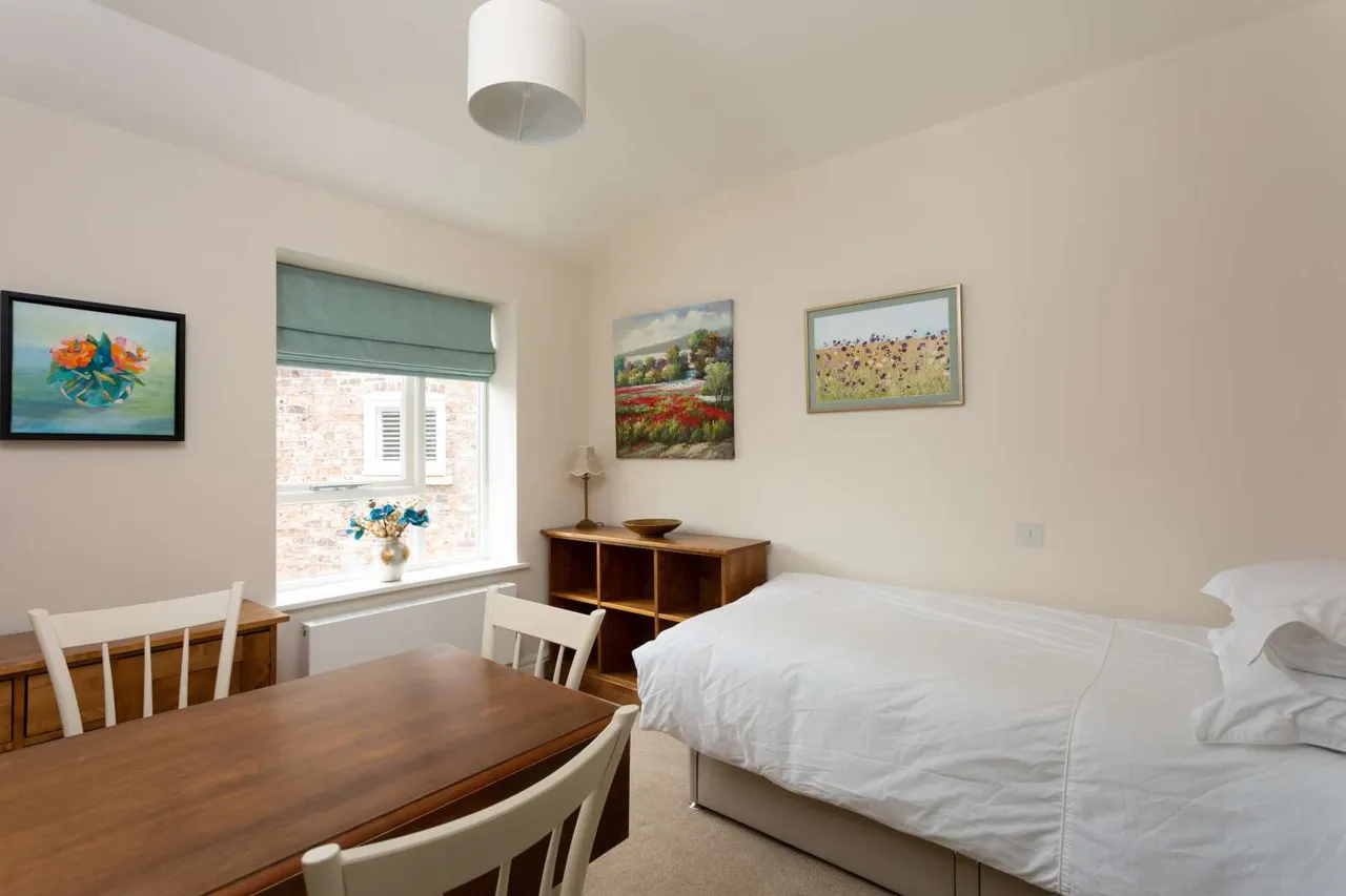 St. Leonards Mews, York, North Yorkshire, YO1 7HN, photo 7