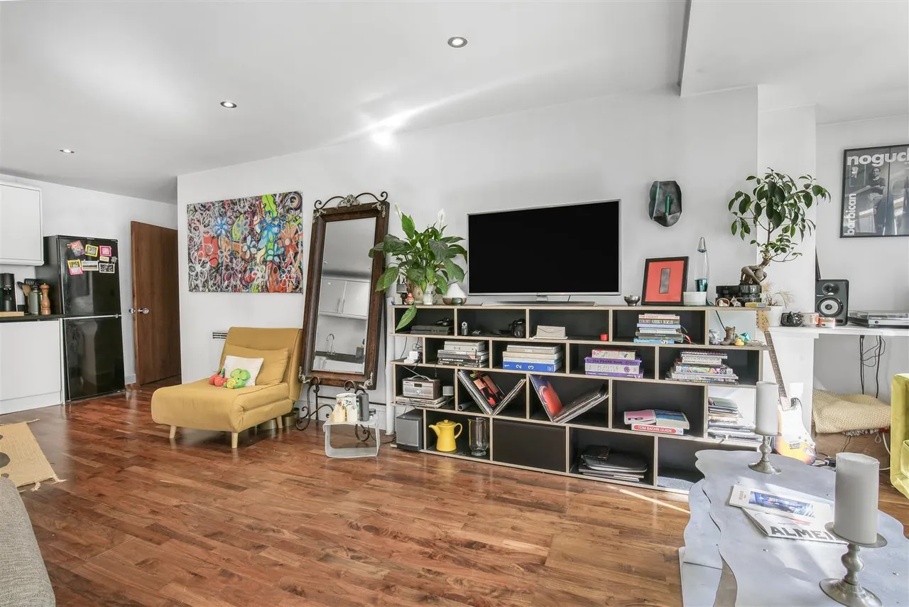Park Road, Cheam village, SM3 8PY, photo 10