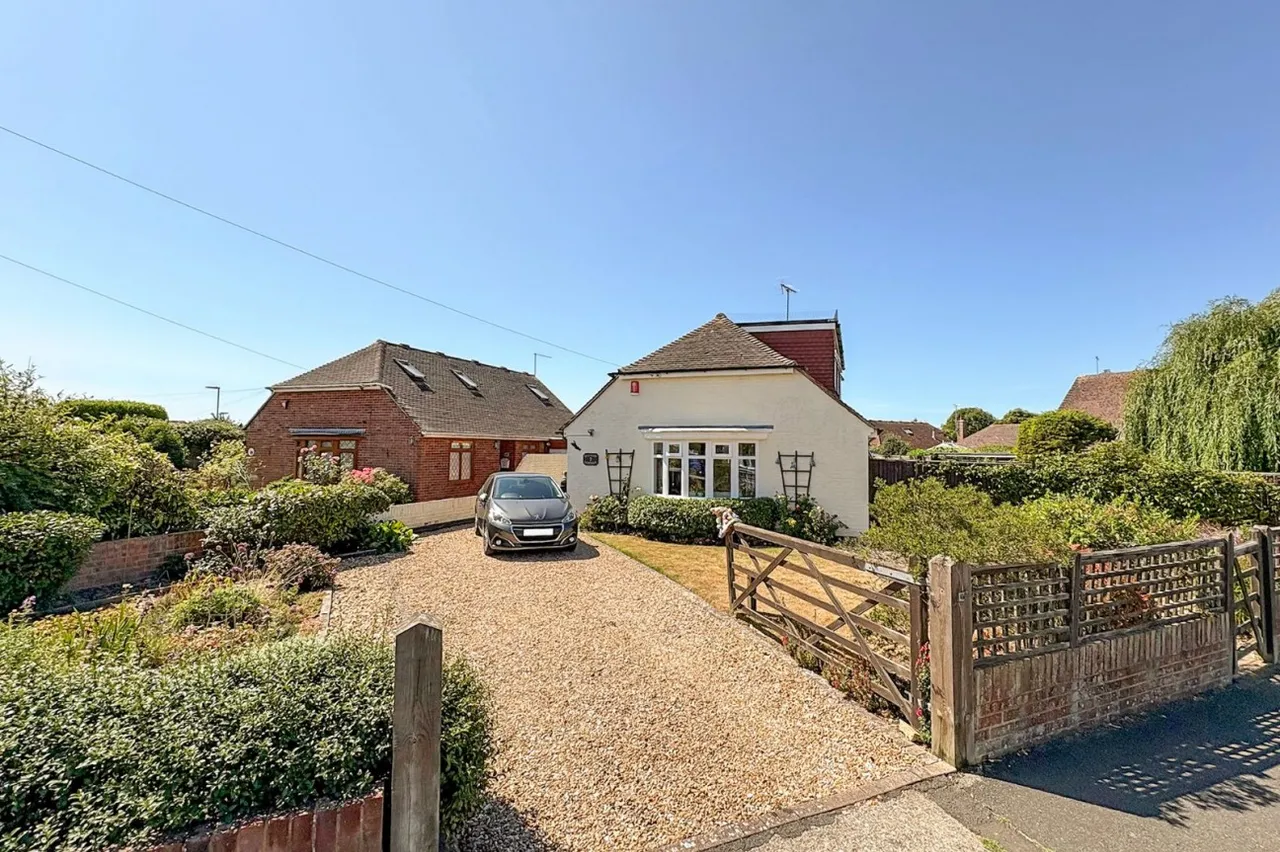 3 bed house for sale, Normandy Drive, East Preston, BN16