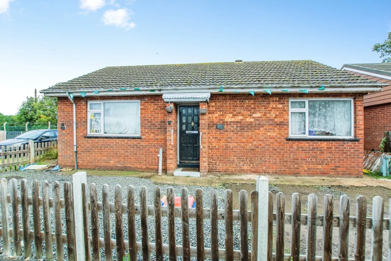 2 bed house for sale, Carlton Road, Boston, PE21