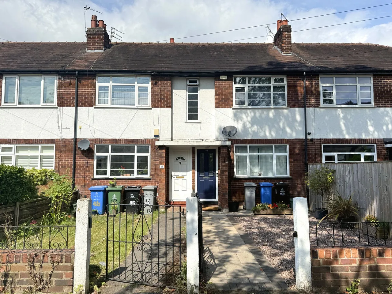 2 bed flat for sale, Springfield Road, Sale