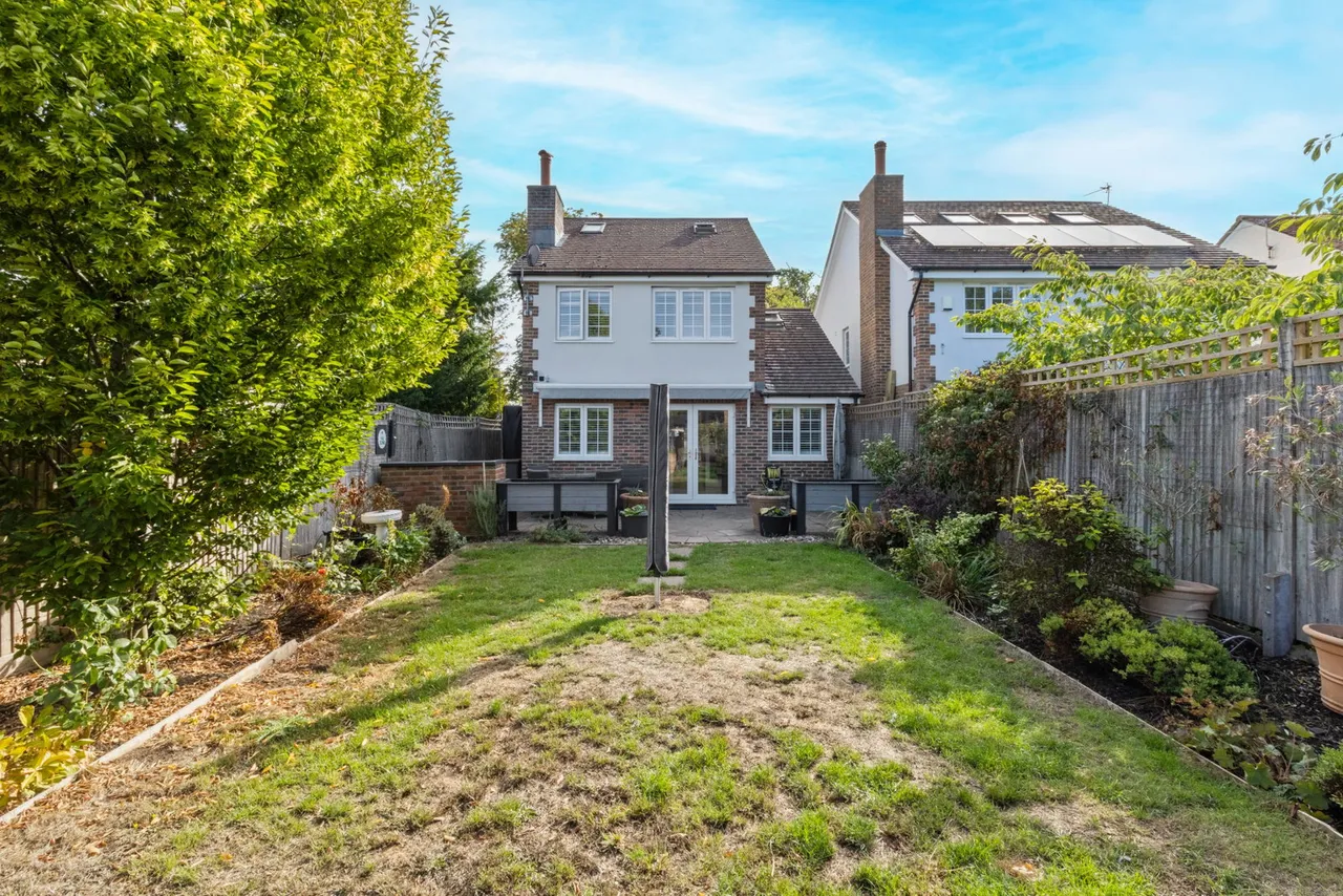 Glaziers Lane, Normandy, Guildford, GU3 2ED, photo 5