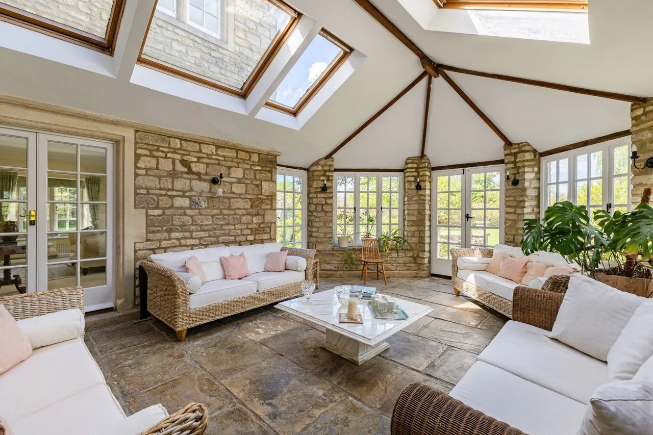 Minety, Malmesbury, SN16, photo 3
