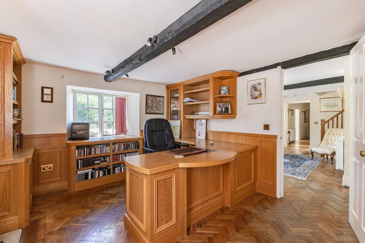 Minety, Malmesbury, SN16, photo 10