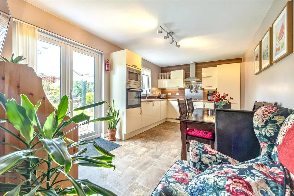 South Chesters Gardens, Bonnyrigg, Midlothian, EH19, photo 5