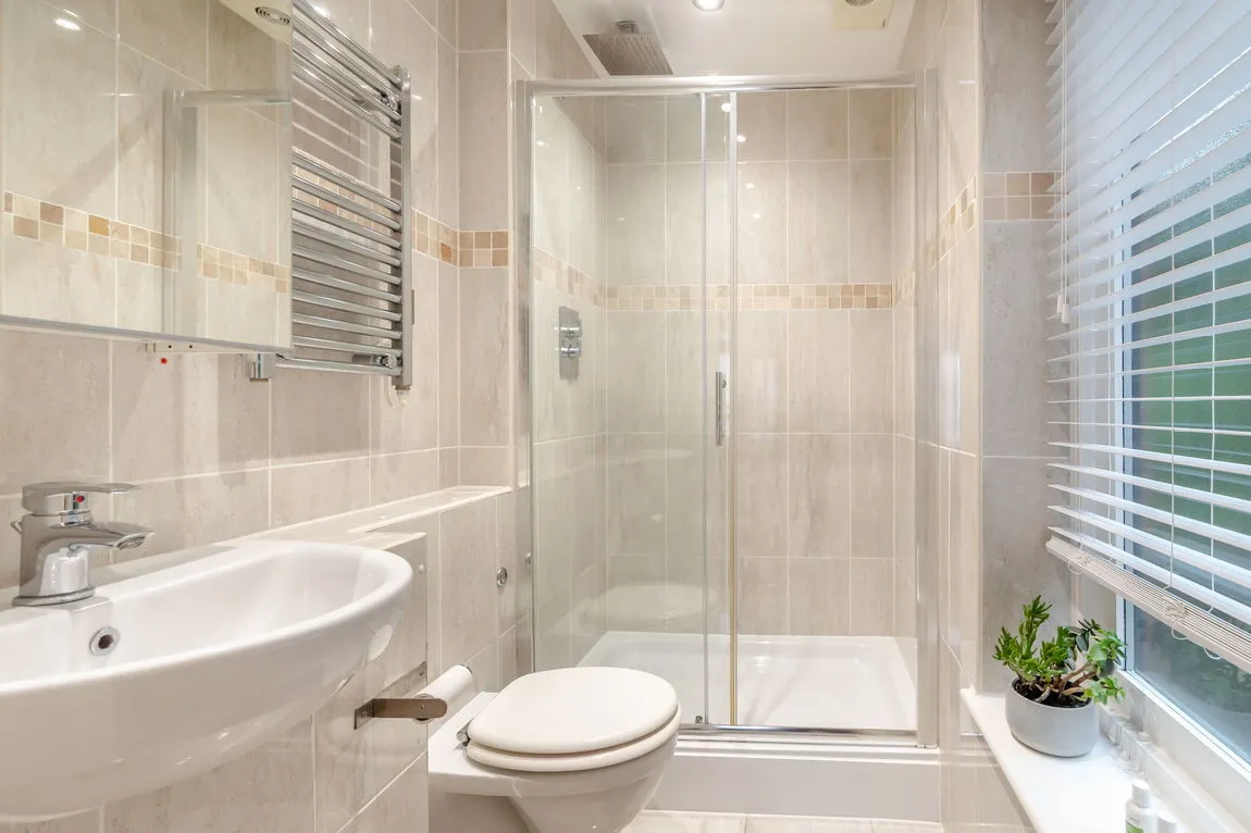 Uxbridge Road, Mill End, WD3, photo 9