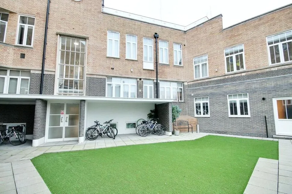 Francis Road, London, E10, photo 8