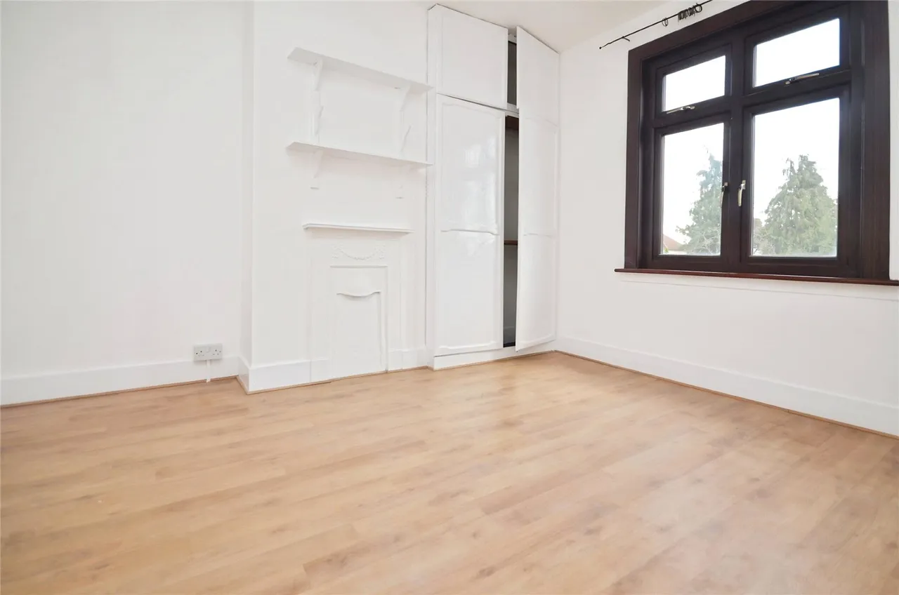 Grenfell Avenue, Hornchurch, Essex, RM12, photo 11
