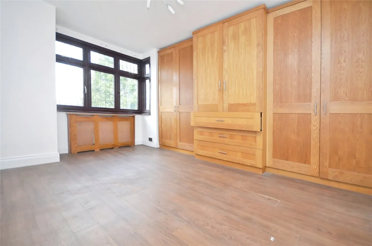 Grenfell Avenue, Hornchurch, Essex, RM12, photo 10