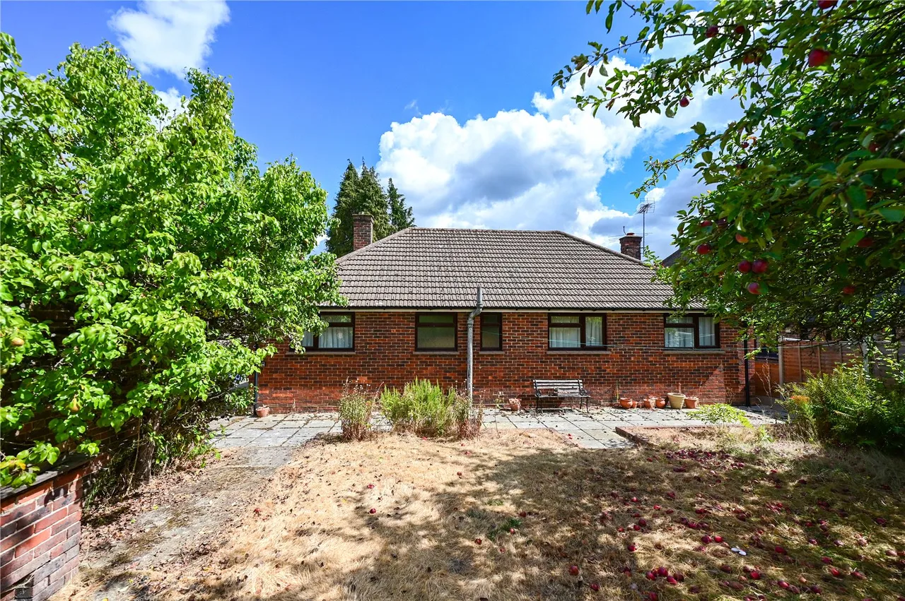 Courtmoor Avenue, Fleet, Hampshire, GU52 7UF, photo 12