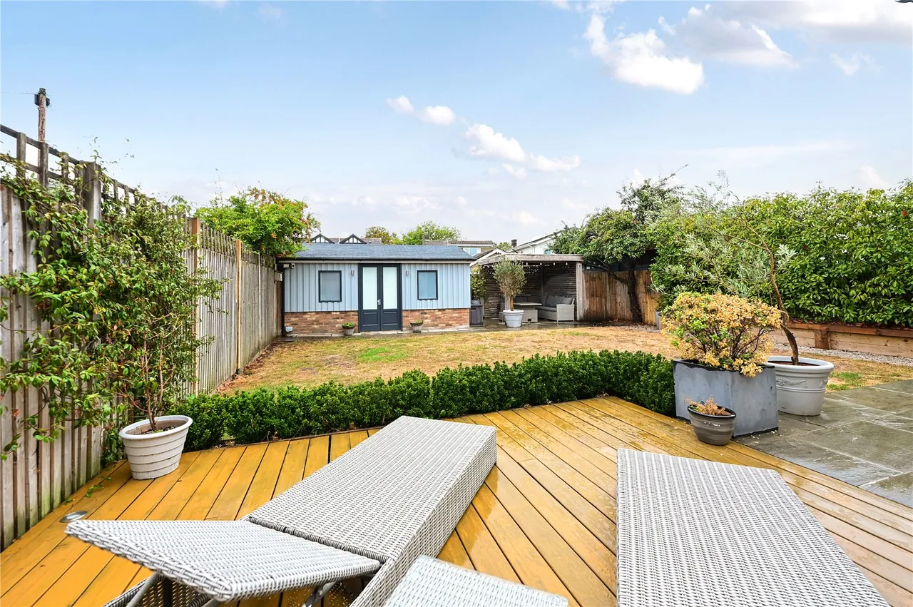 Riverside Close, Staines, TW18, photo 14