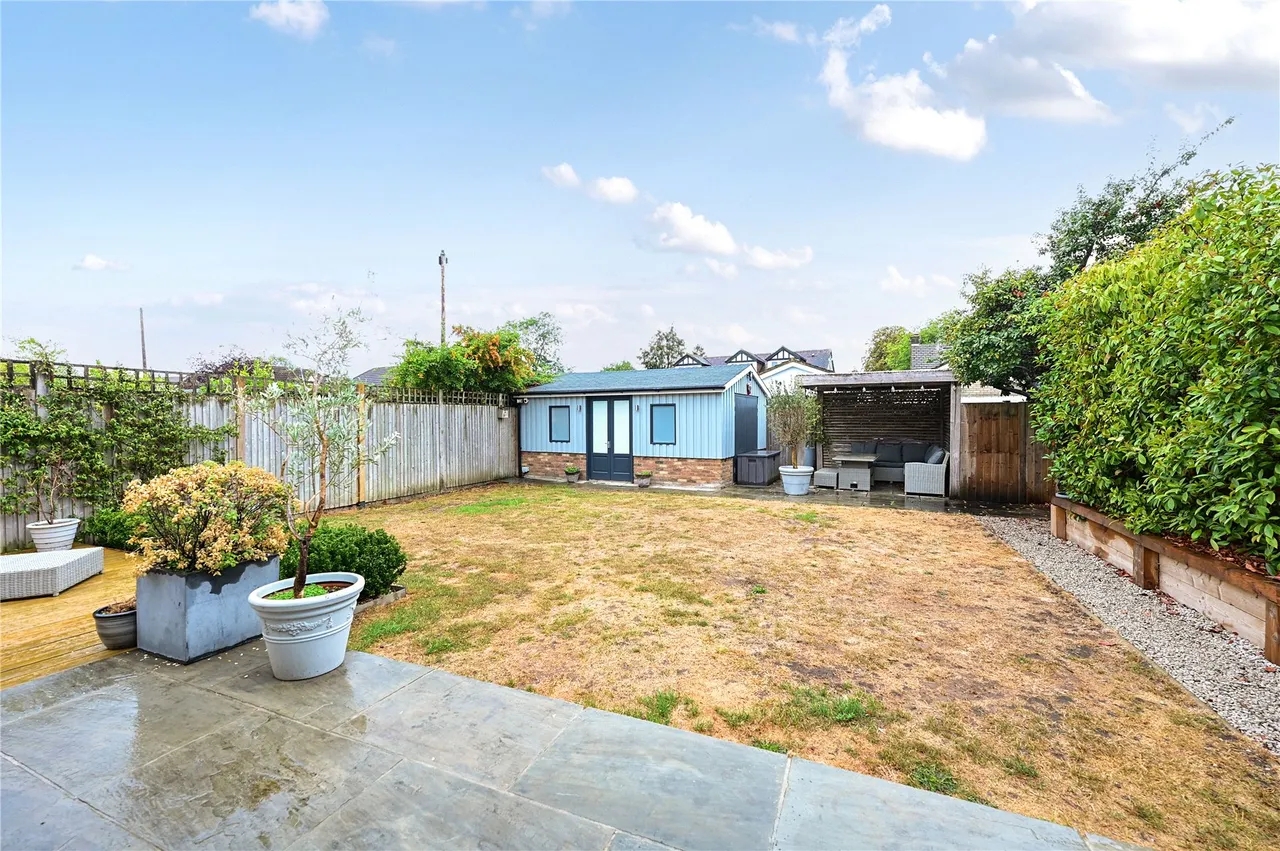 Riverside Close, Staines, TW18, photo 4