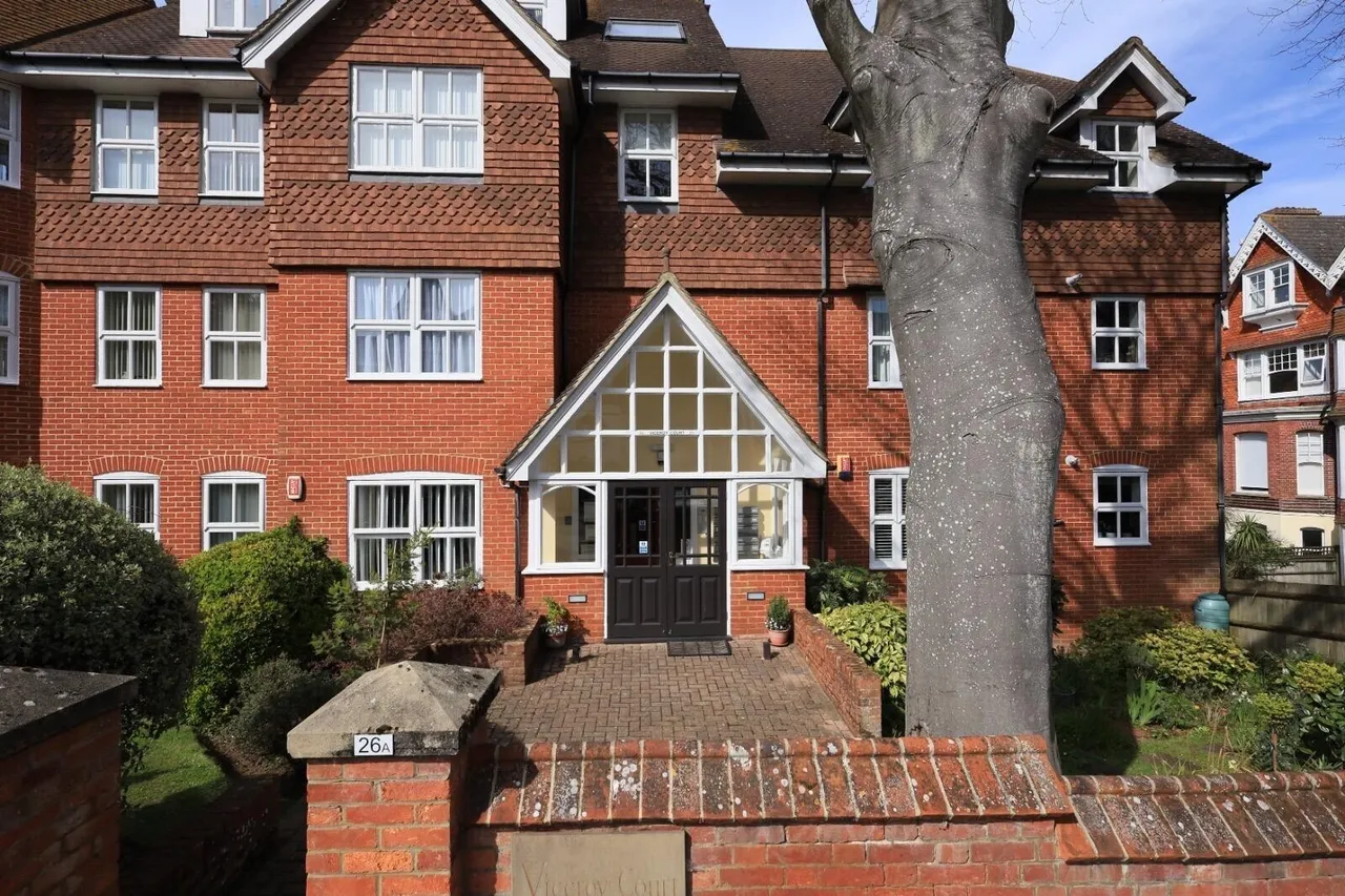 Silverdale Road, Eastbourne, photo 12