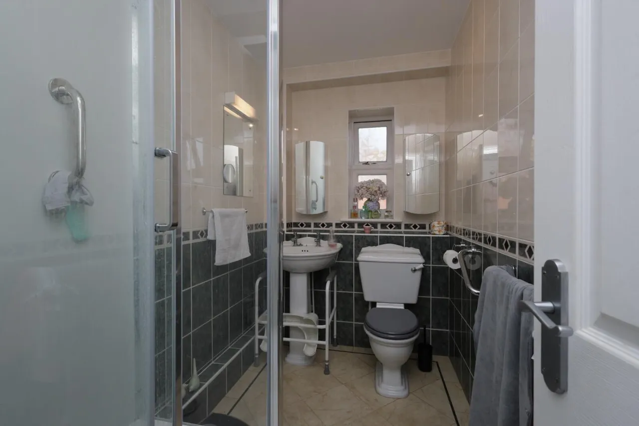 Silverdale Road, Eastbourne, photo 7