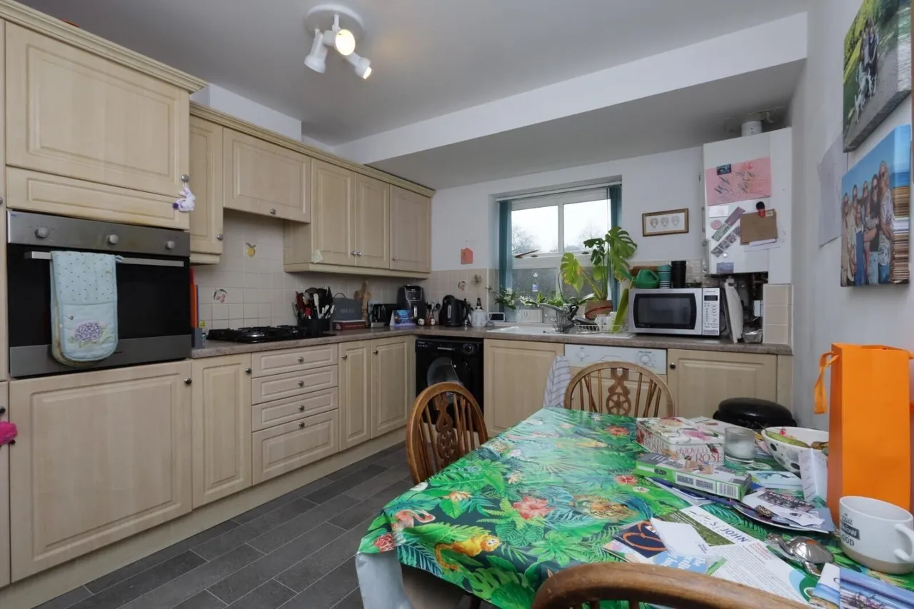 Silverdale Road, Eastbourne, photo 4