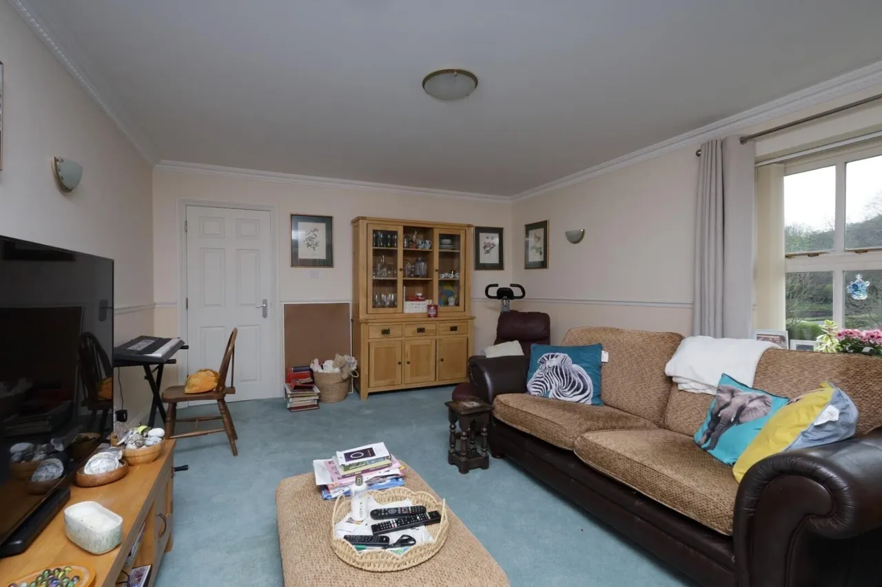 Silverdale Road, Eastbourne, photo 3