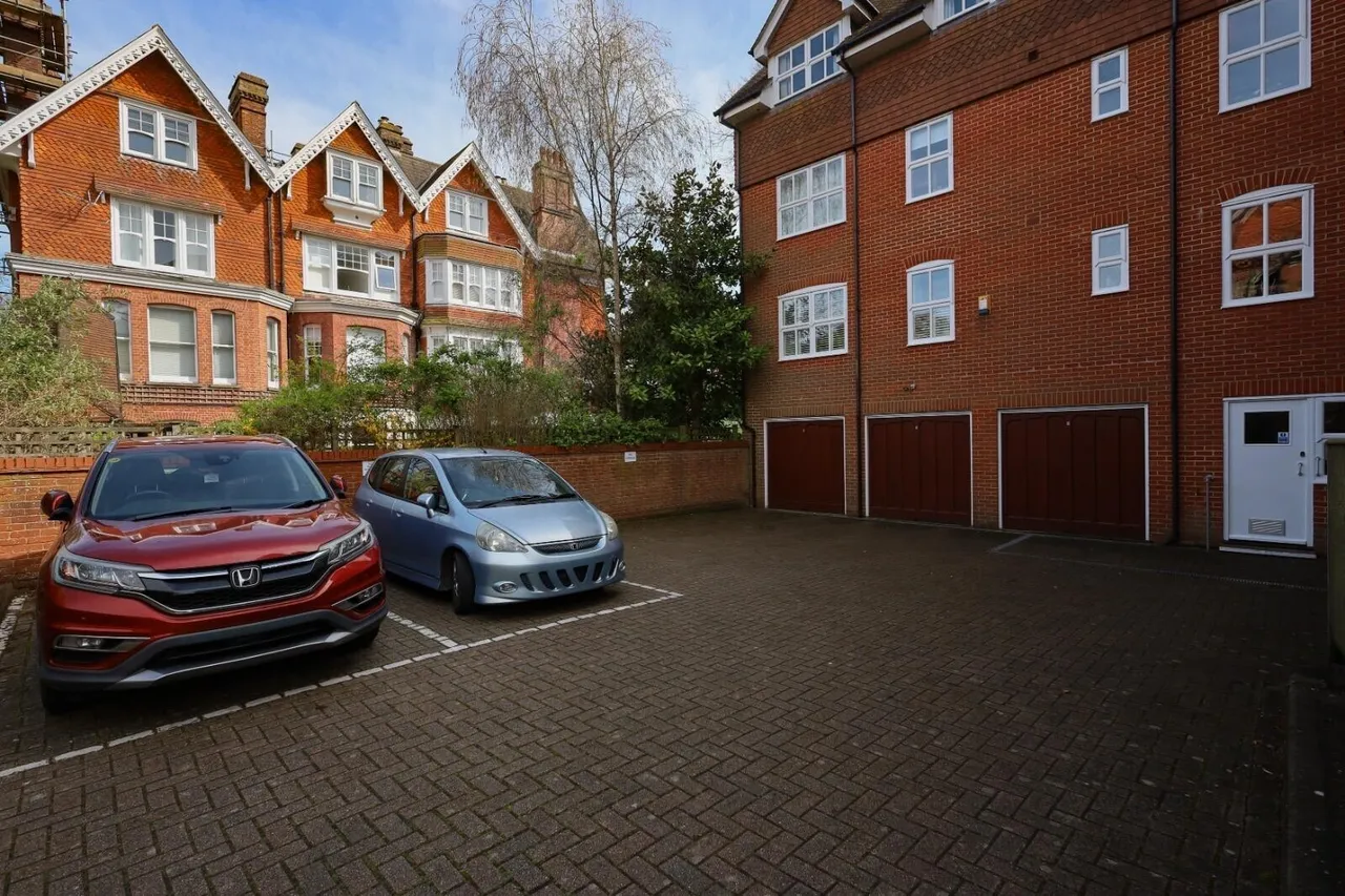 Silverdale Road, Eastbourne, photo 11