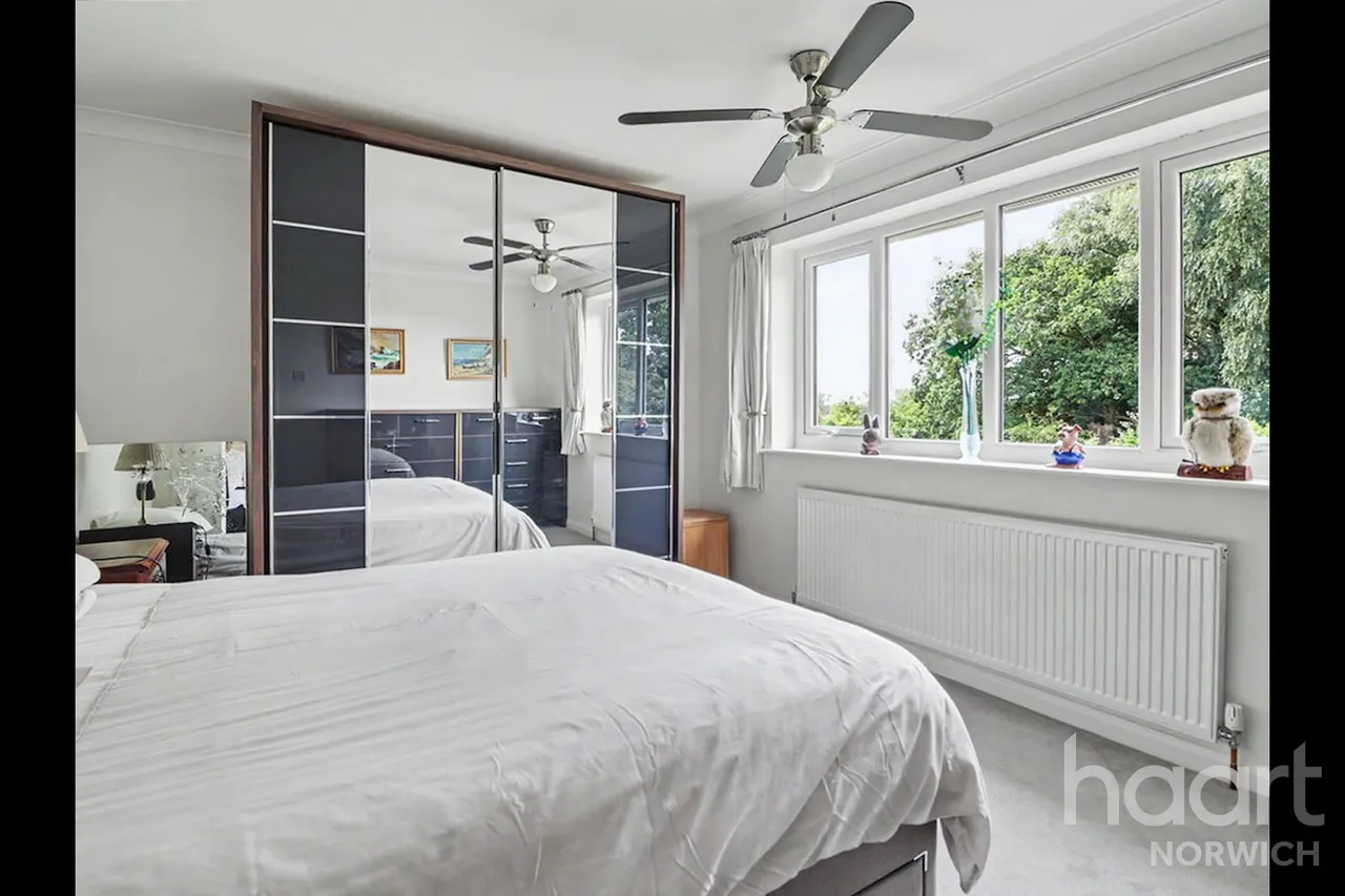 The Street, Sutton, NR12, photo 17
