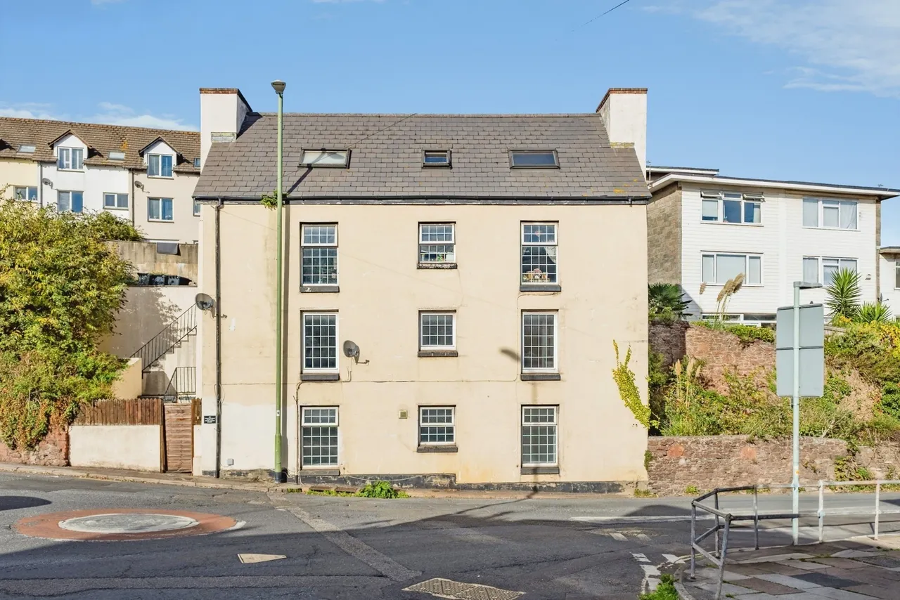 2 bed flat for sale, Colley End Road, Paignton, TQ3