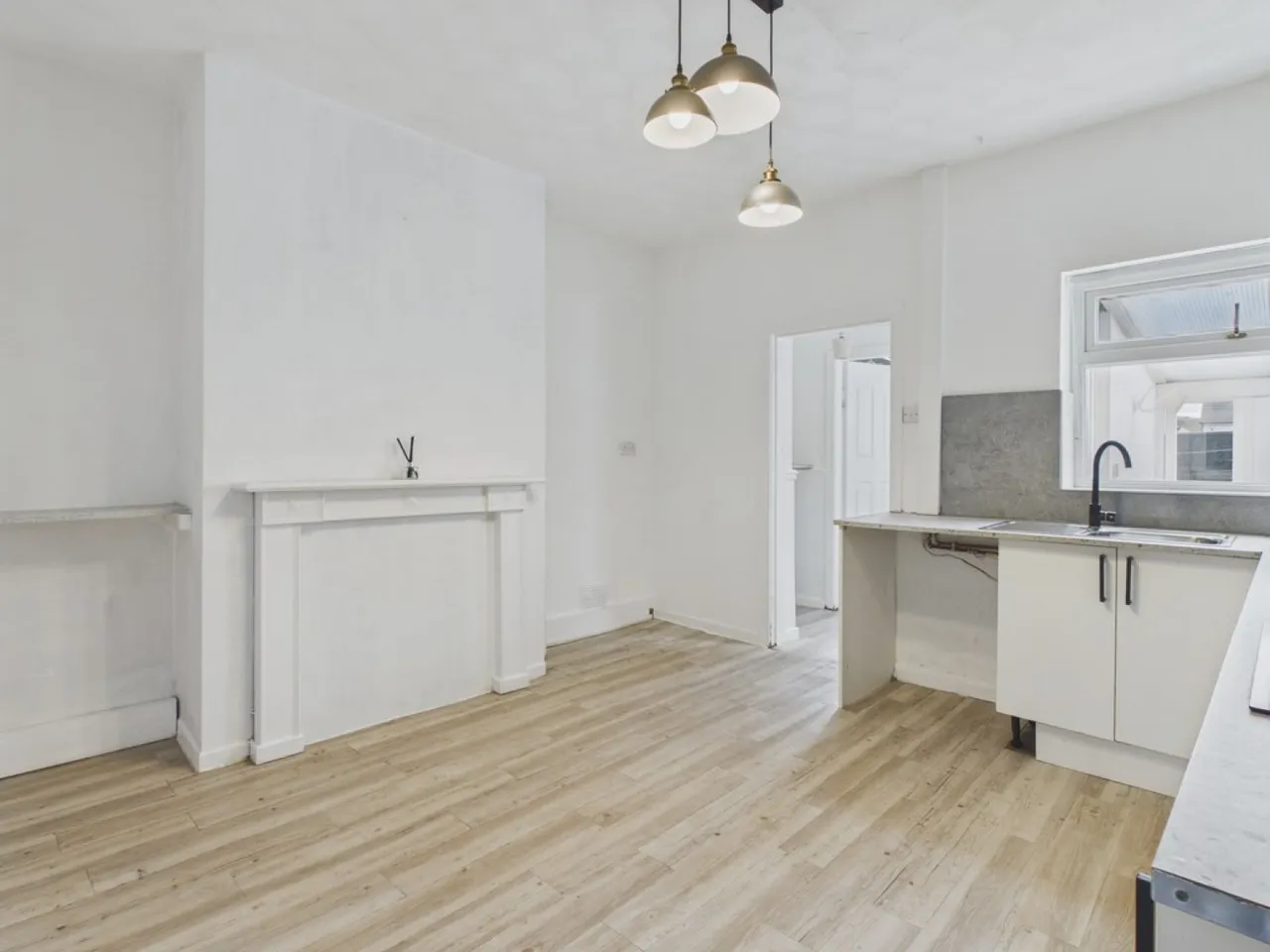 Princess Road, Goldthorpe, S63, photo 5