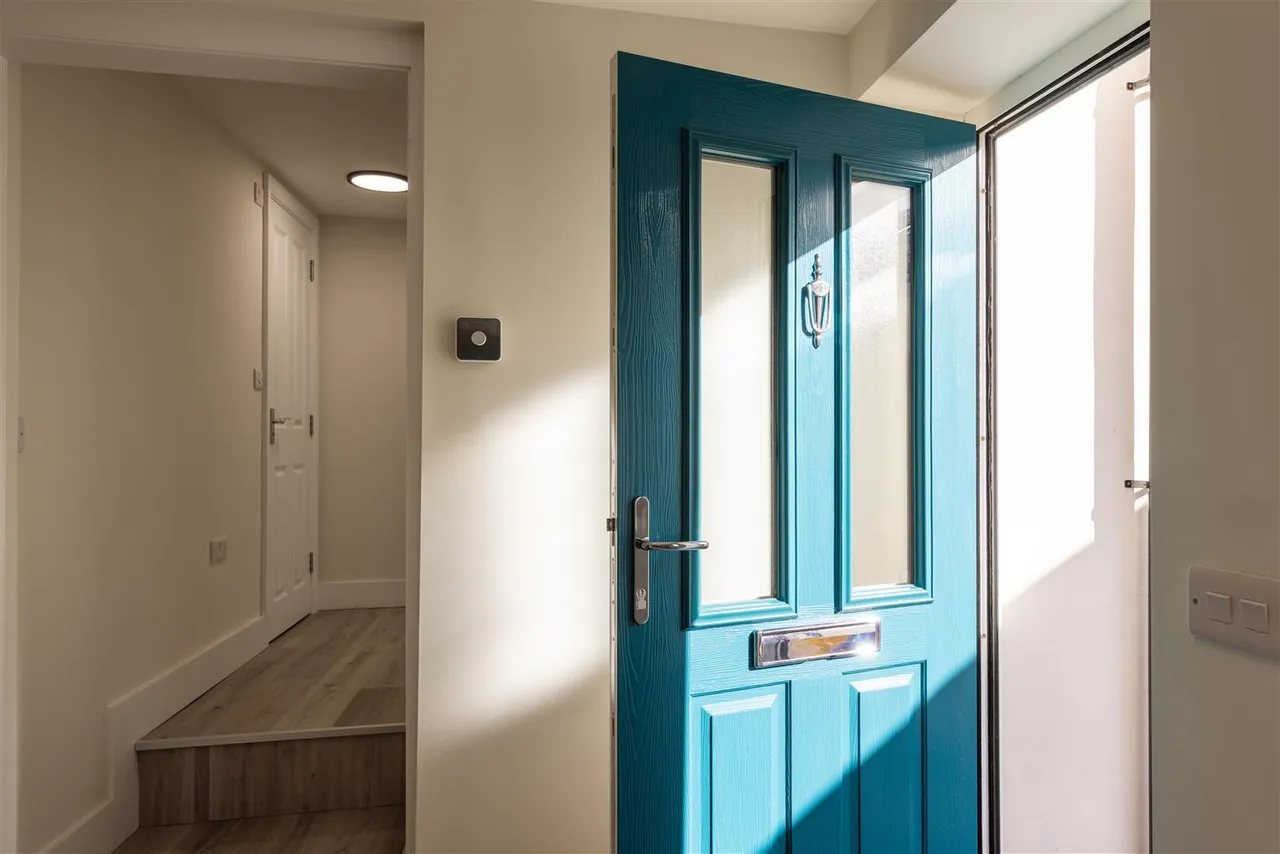 South Street, Dorking, RH4, photo 11