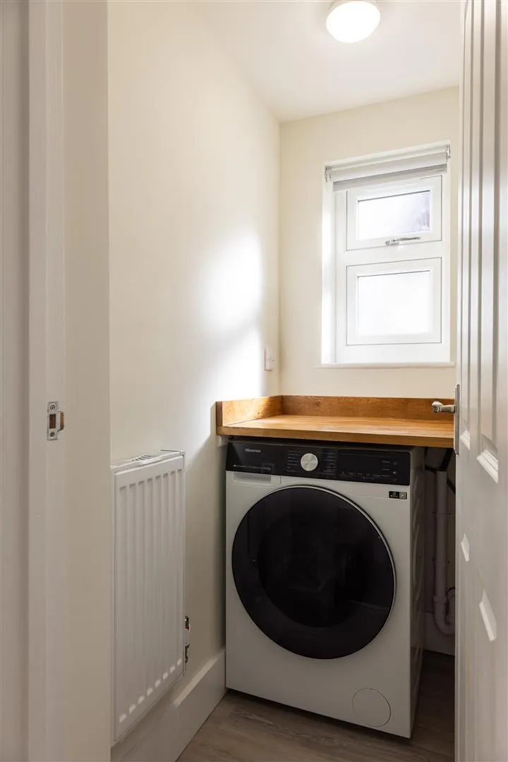 South Street, Dorking, RH4, photo 9