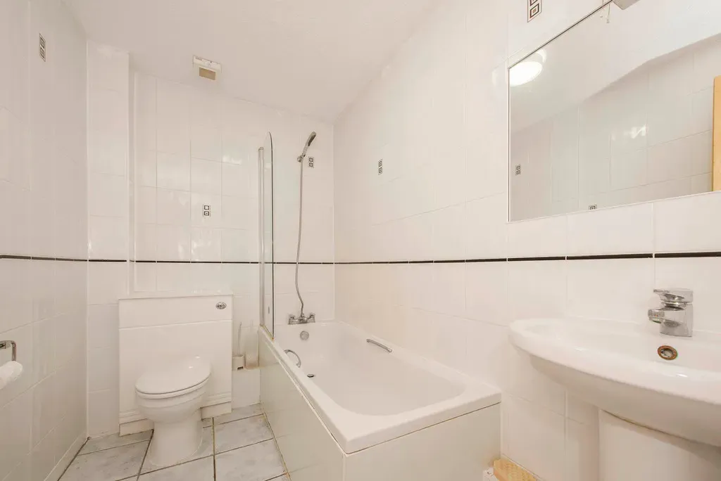 Totteridge Avenue, High Wycombe, photo 5