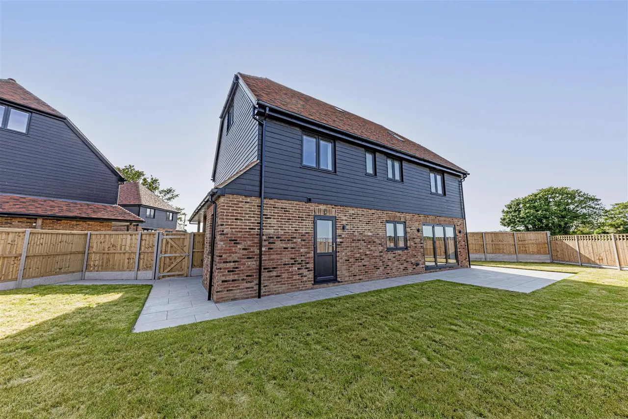 Sandwich Road, Whitfield, Dover, Kent, CT16 3RN, photo 49