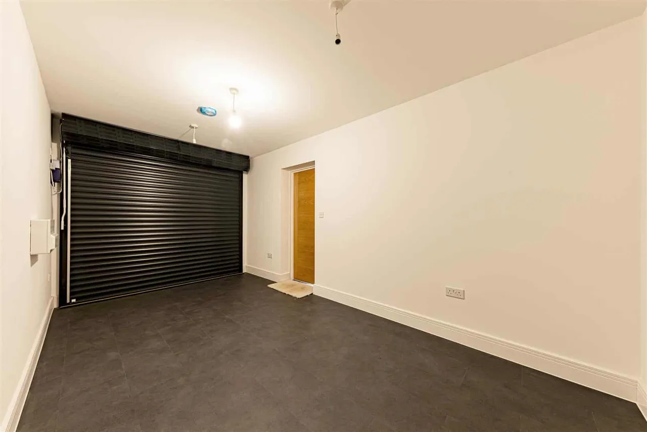 Sandwich Road, Whitfield, Dover, Kent, CT16 3RN, photo 19