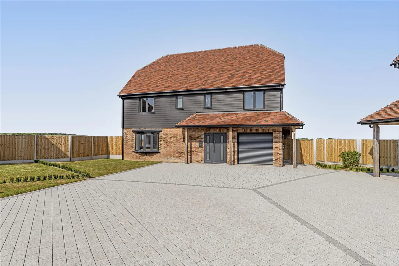 Sandwich Road, Whitfield, Dover, Kent, CT16 3RN, photo 55