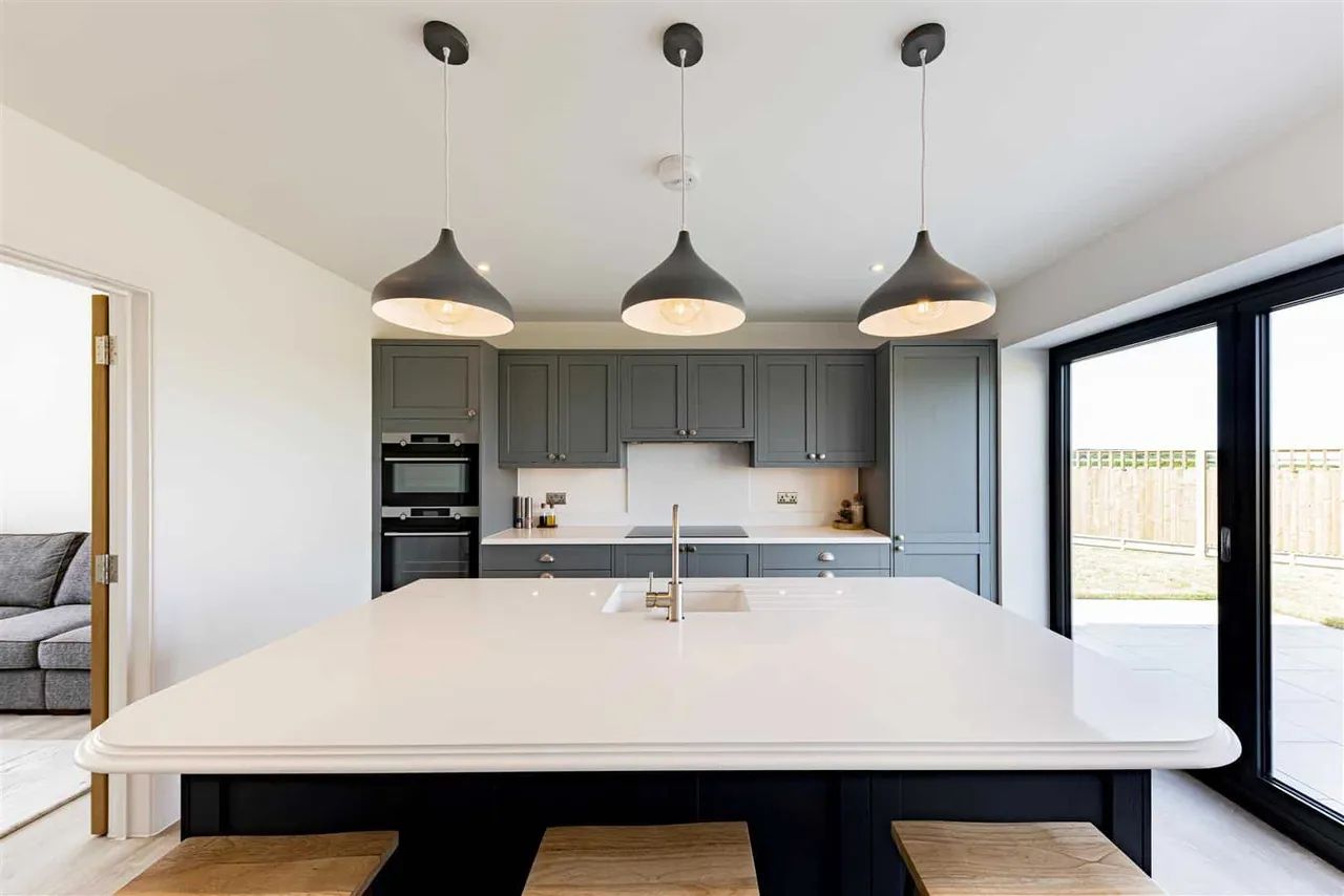 Sandwich Road, Whitfield, Dover, Kent, CT16 3RN, photo 13