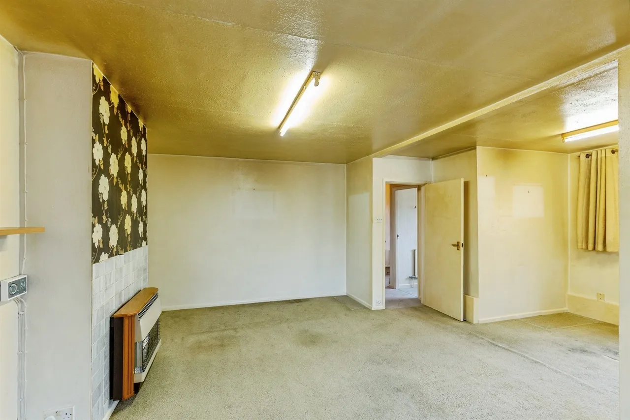Westland Avenue, Oldland Common, Bristol, photo 5