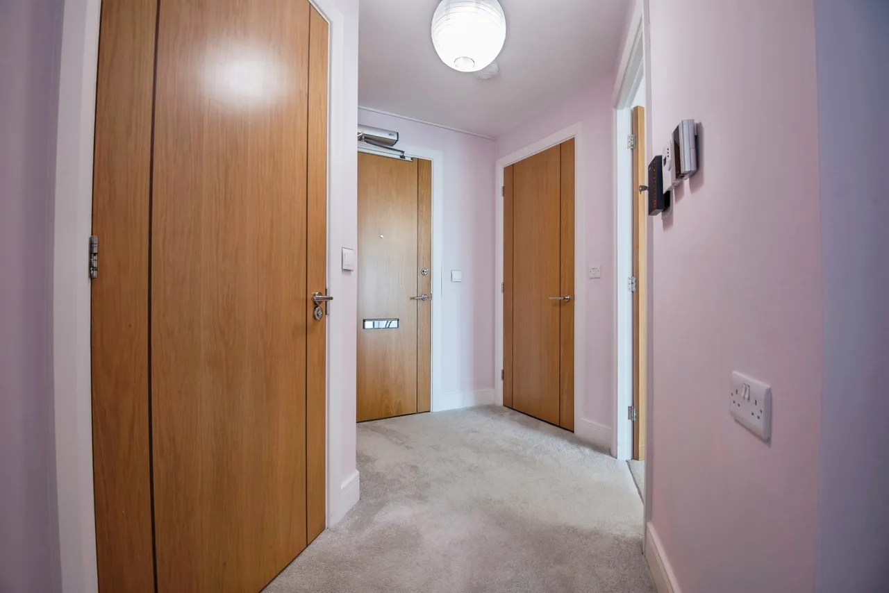 Goodes Court, Royston, photo 10