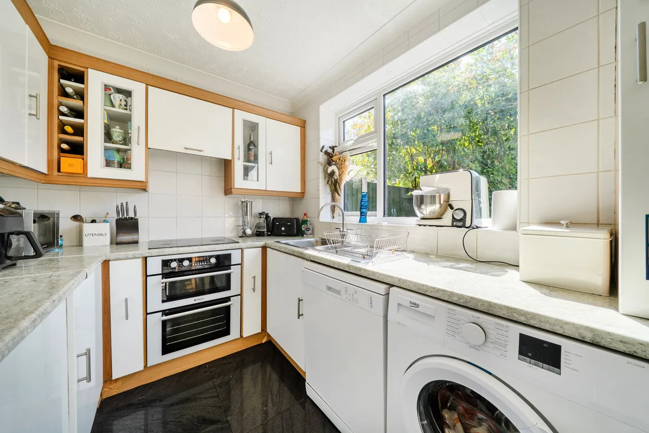 Mottisfont Road, SE2, photo 5