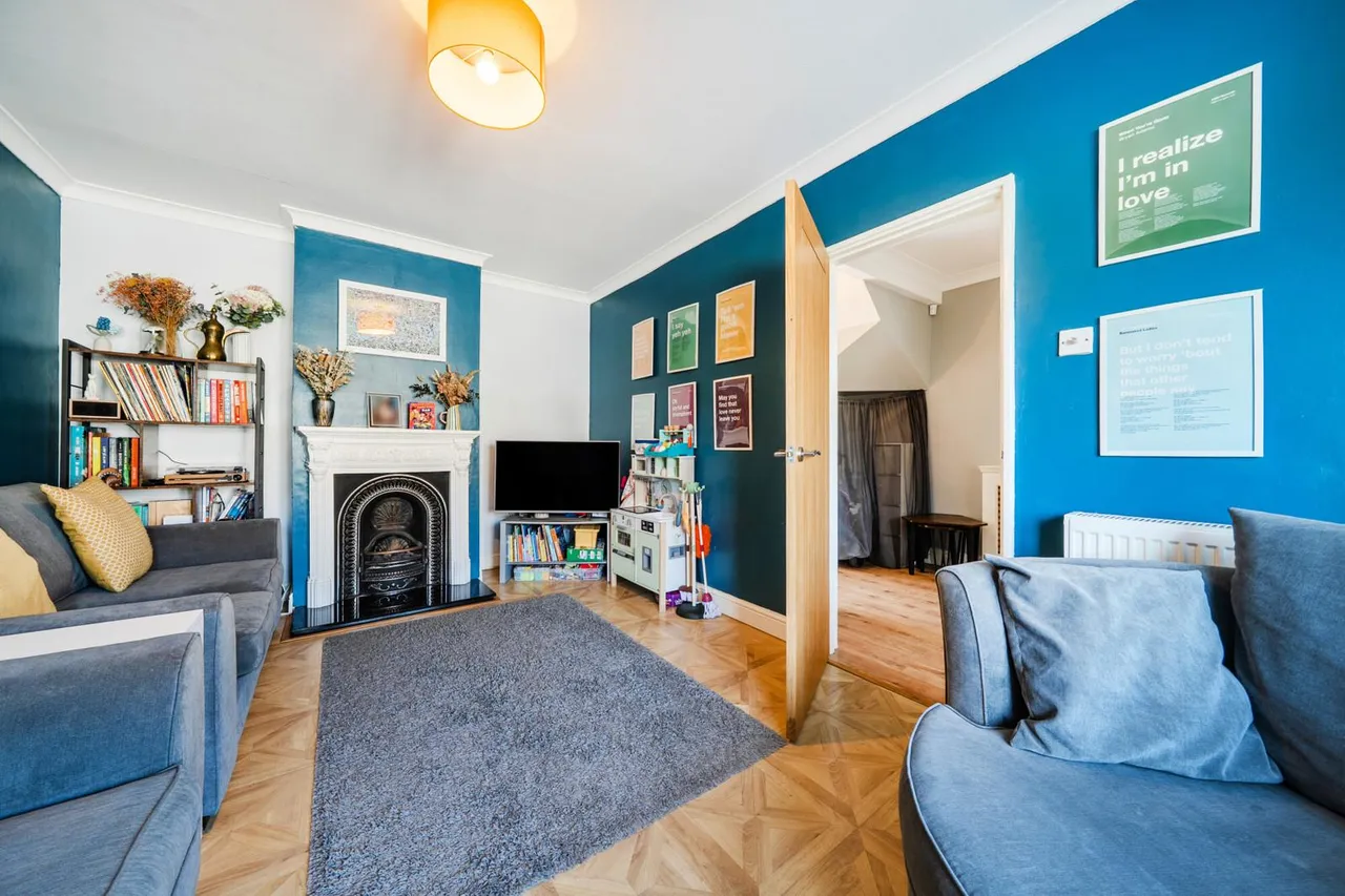 Mottisfont Road, SE2, photo 13