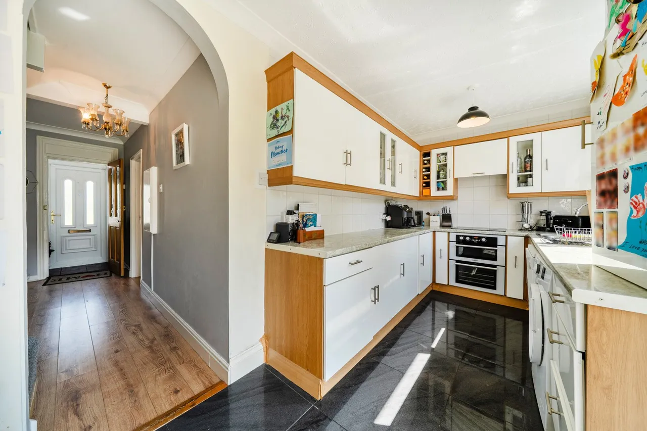 Mottisfont Road, SE2, photo 19