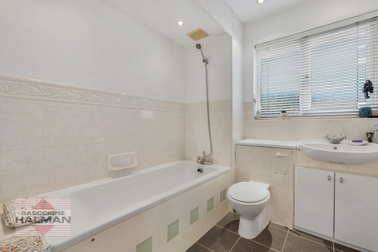 Wolverton Drive, Wilmslow, photo 18