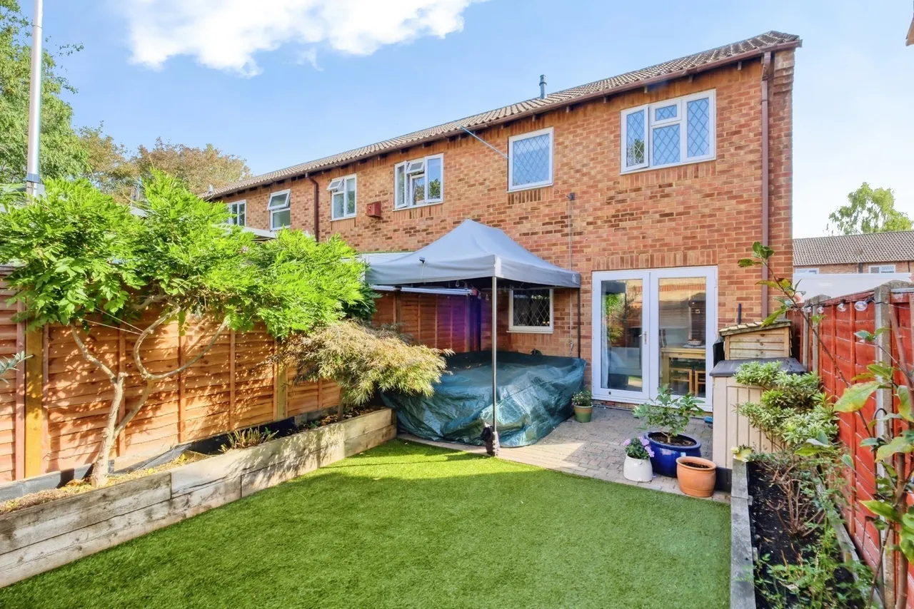 Pebble Court, Marchwood, SO40, photo 18