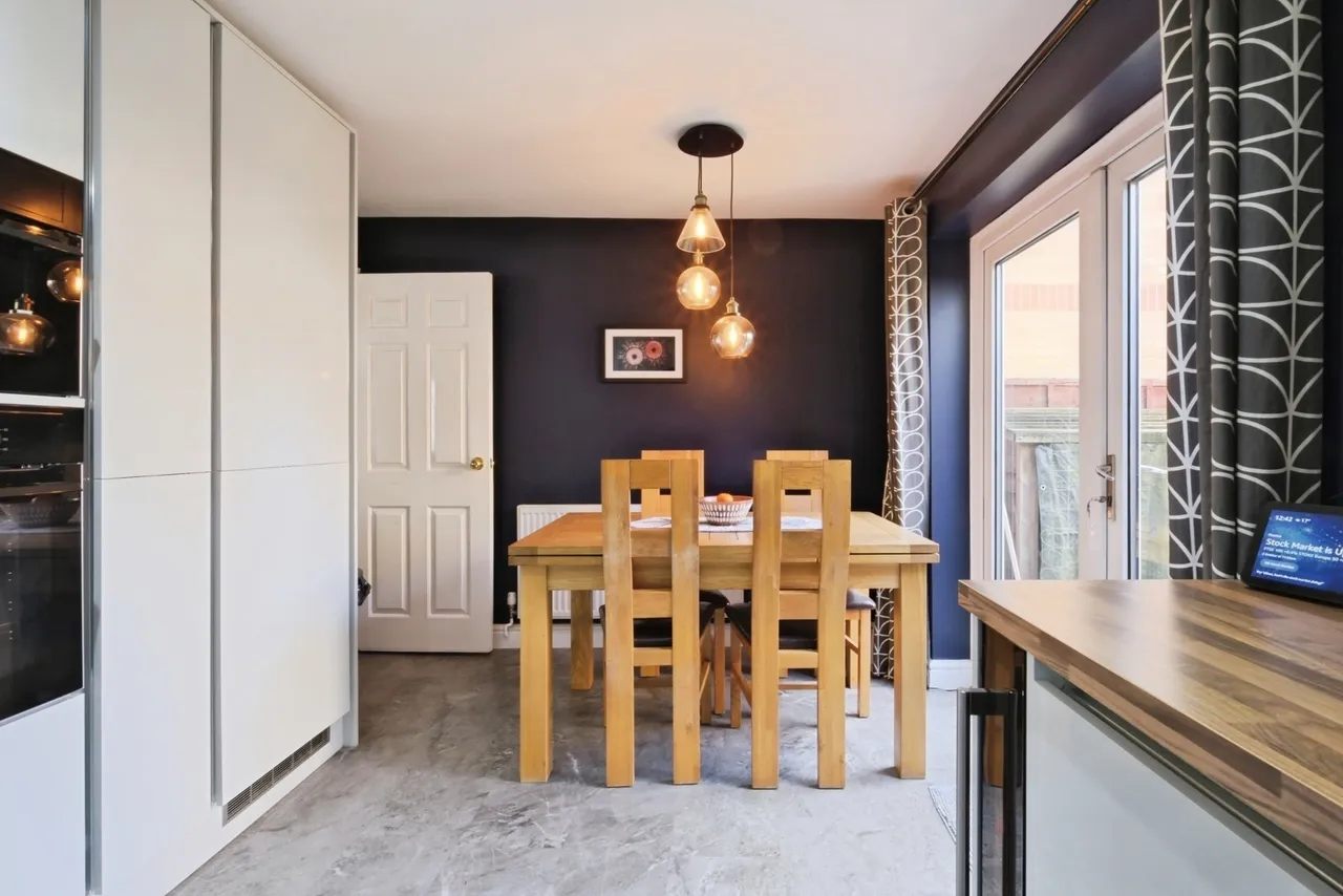Pebble Court, Marchwood, SO40, photo 5